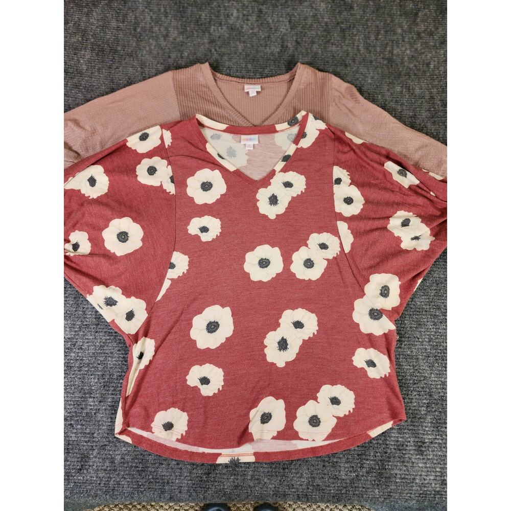 LuLaroe Womens M Lot of 2 Renee Batwing Balloon Sleeve V-Neck Tops